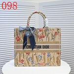 偽物ディオールバッグ